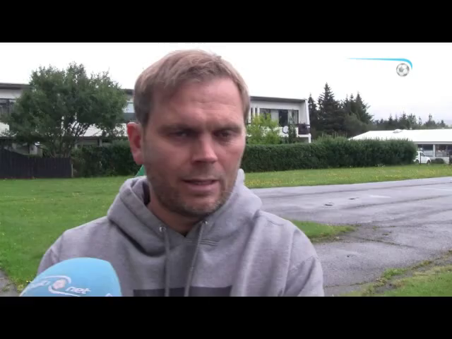 <B>Enska álitið:</B> Hvaða stjóri tekur pokann sinn fyrstur?