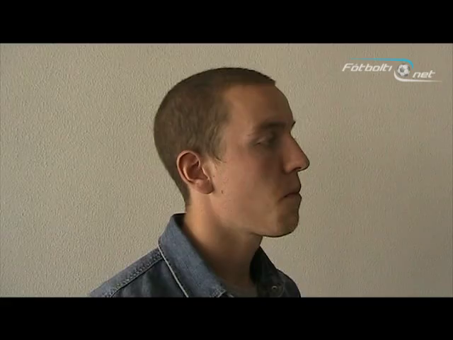 Hannes Þór skorar á Tómas Leifsson